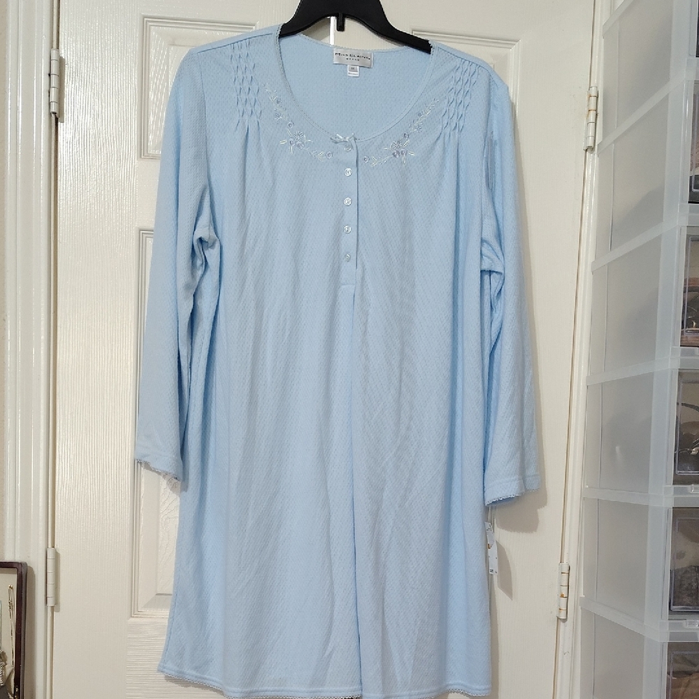 Miss Elaine Light Blue Women's Nightgown